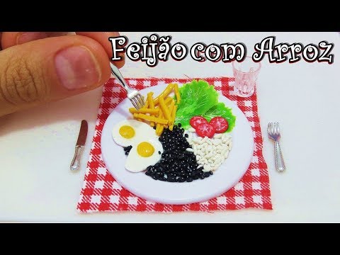 COMIDA PARA BARBIE COMO FAZER ARROZ FEIJÃO FRITAS OVOS E SALADA PARA ALMOÇO DAS BONECAS FACIL