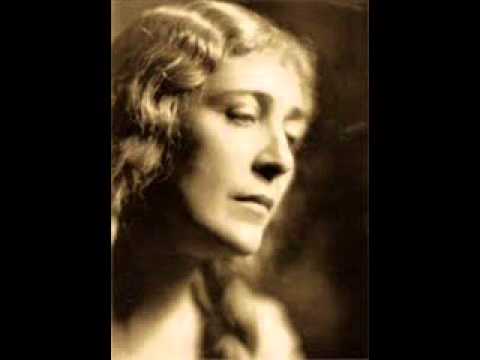 Tonton Germaine Lubin, "Vissi d'arte"  Tosca di YouTube