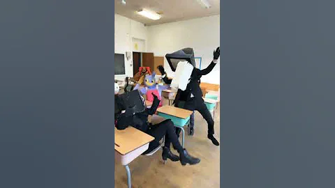 JAX X POMNI AND TV WOMAN X CAMERAMAN KISSING IN CLASS!