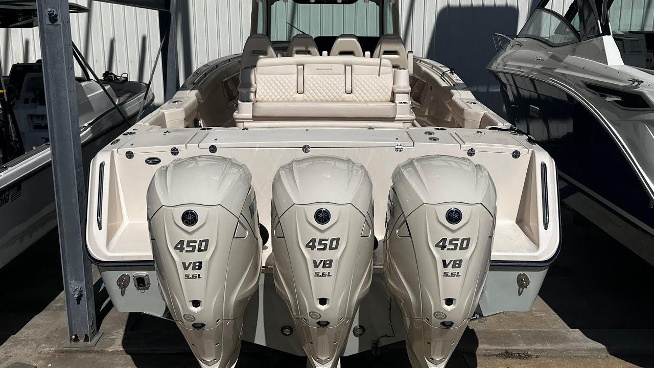 2026 Grady-White 386 Canyon Features and Options Review #gradywhite #marinemax #386canyon