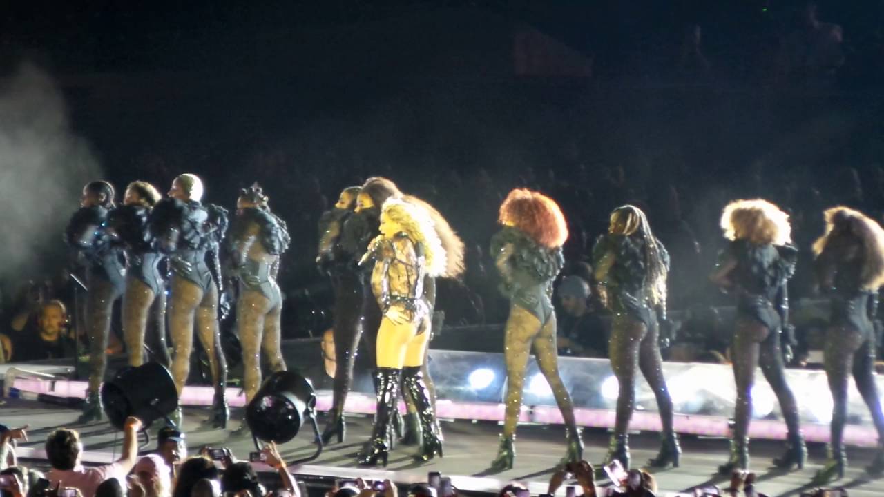 Fancam: Beyoncé - Formation Tour - Formation - Nissan Stadium, Nashville, Oct. 2