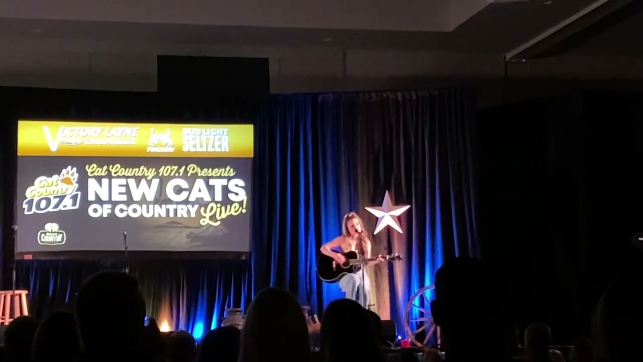 Tenille Arts - Back Then, Right Now (Live) - New Cats of Country 10 - Fort Myers, Florida