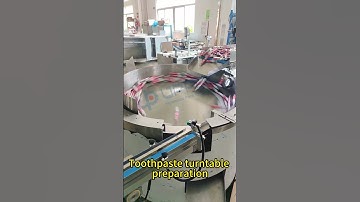 This is an automatic feeding centrifugal tray feeder