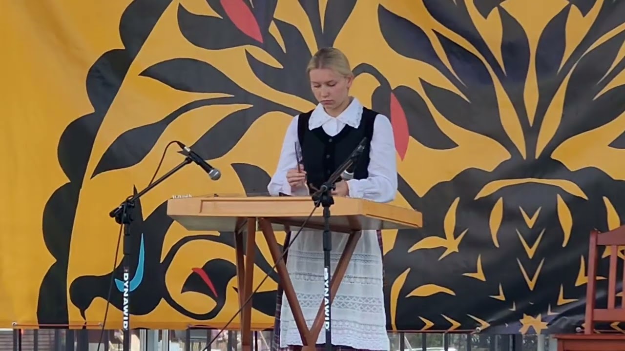 Michalina Rogińska z Ełku - cymbały wileńskie - 48. Międzynarodowy Jarmark Folkloru w Węgorzewie