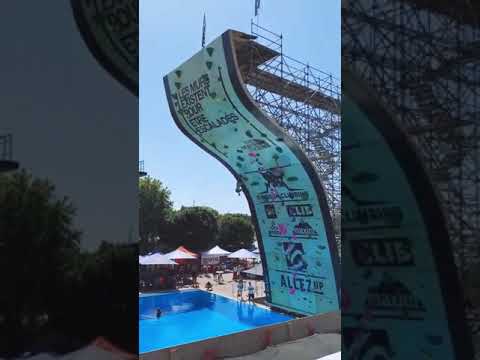 تتوقع هيقع ولا ربنا هيسترها معاه