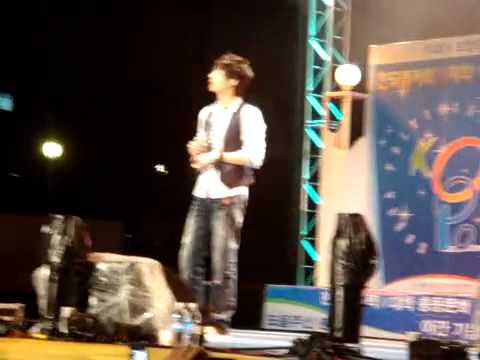Min Kyung Hoon 민경훈 [2010.05.18]昌原大学祝节韩饭自拍-因为痛，所以是爱
