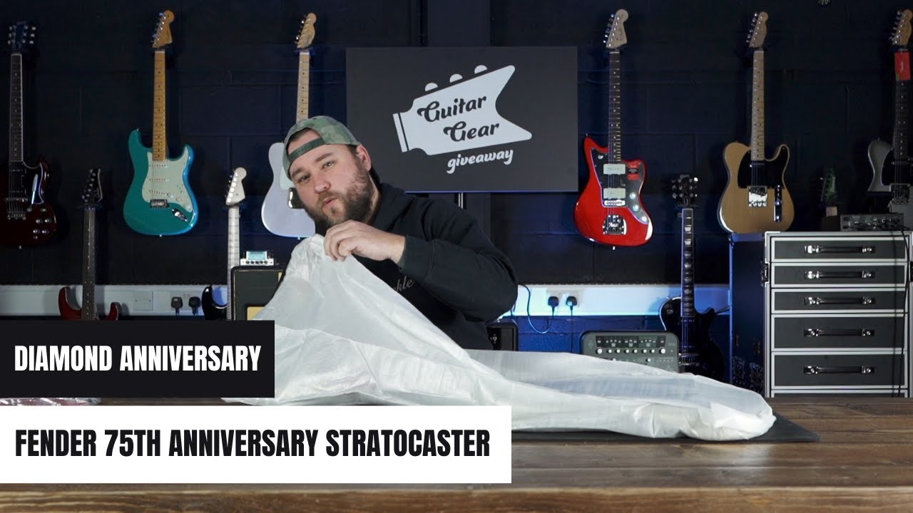 Unboxing The New Fender 75th Anniversary Stratocaster - Diamond