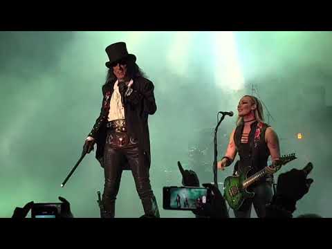 Alice Cooper - Feed My Frankenstein - Live