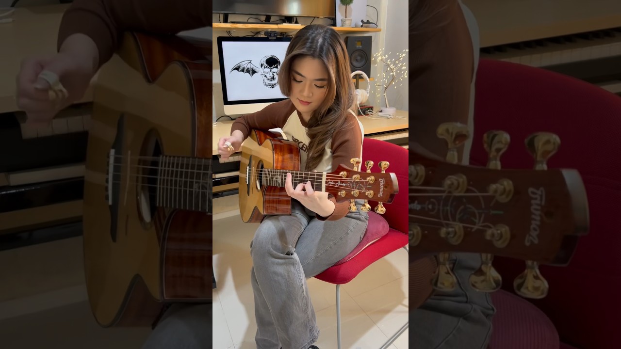 Guarda Dear God - @avengedsevenfold (fingerstyle guitar cover) #JosephineAlexandra su YouTube Guarda Dear God - @avengedsevenfold (fingerstyle guitar cover) #JosephineAlexandra su YouTube