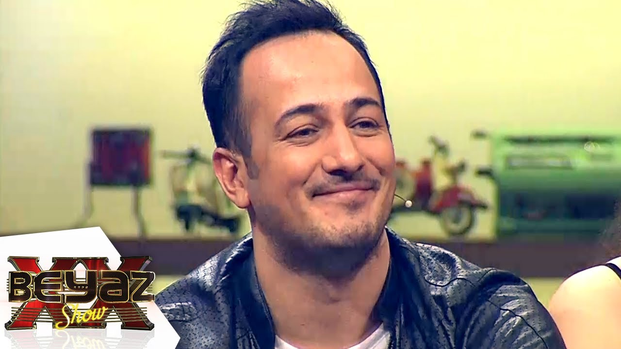 Sarp Apak Baba Oluyor! - Beyaz Show