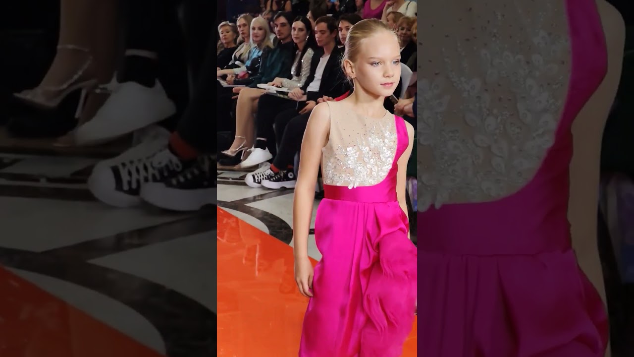 Young models fashion show