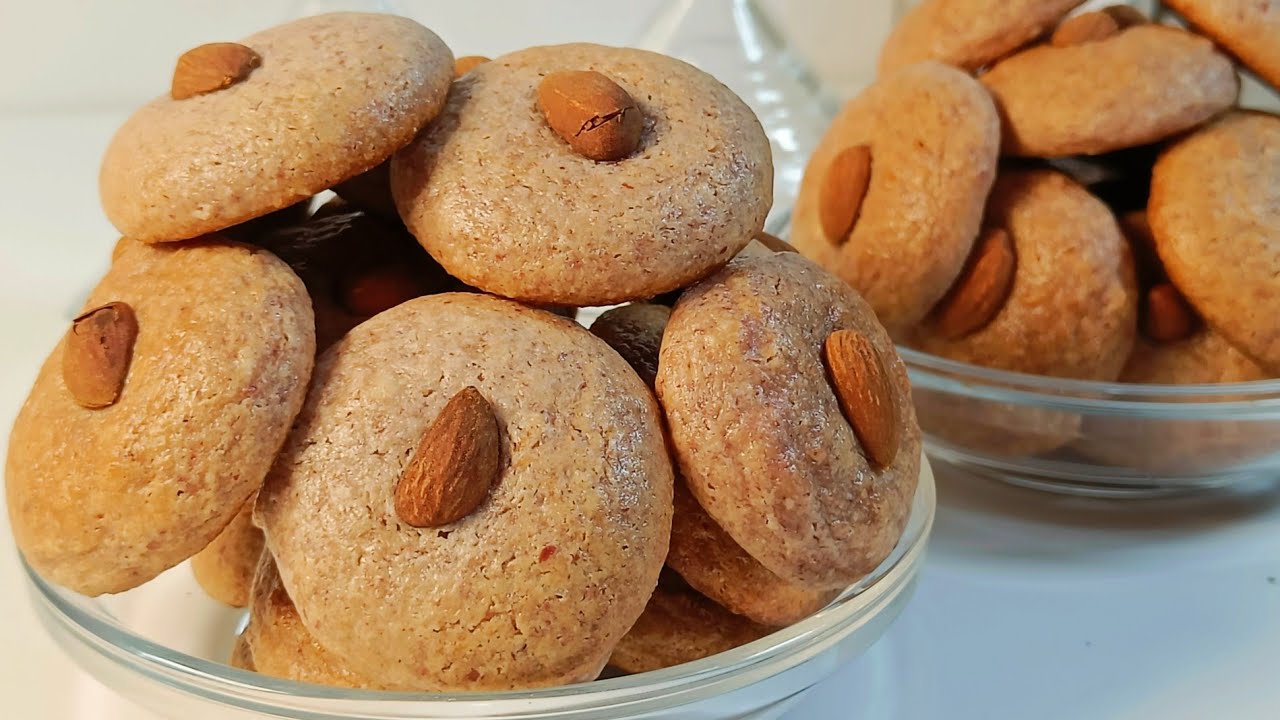 حلوة من الزمن الجميل الماكرون البلدي الأصلي بالكاوكاو معلك بدون زبدة و لا زيت و لا خمارة ب 3 مكونات👌