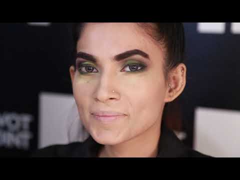 Green Glamorous Makeup Look