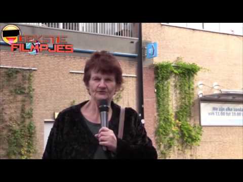 Vrouw over zwarte piet