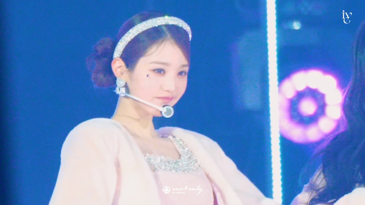 221224 SBS 가요대전 'Pretty Girl' 원영 직캠 (4K)