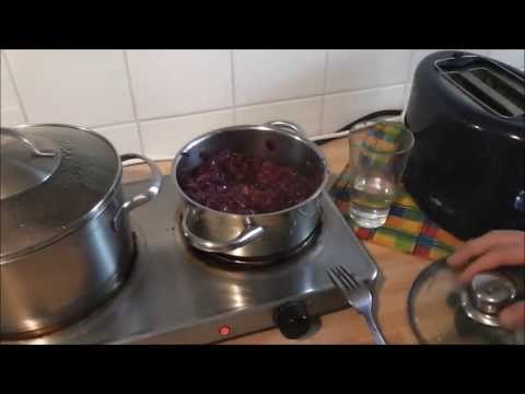 Blaukraut ist so einfach selber gemacht und ist die perfekte Beilage!. 