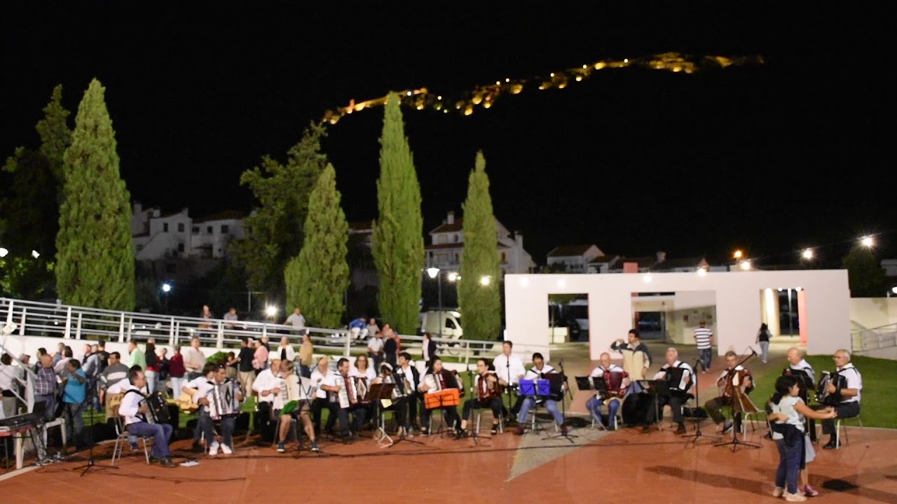 Grupo de Acordeones de Valencia de Alcántara - Saias Rayanas