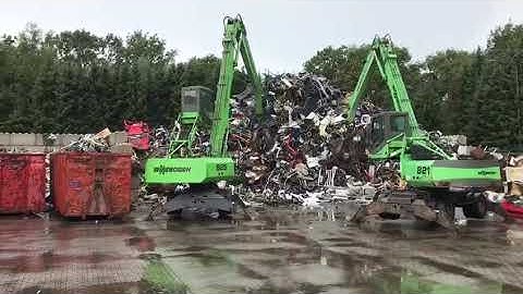 Sennebogen 821 en sennebogen 825 aan het werk.