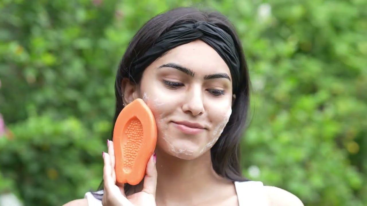 Experience the Natural Goodness of Papaya Soap! 🌿✨