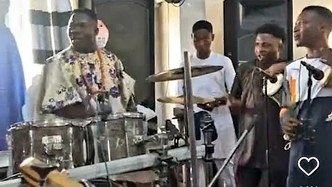 WOW...! DELE OMO WOLIAGBA ENERGETIC DRUMS SKILLS @ CHUCH THANKSGIVING