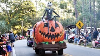 Disney's Fort Wilderness Halloween Golf Cart Parade 2018 w\/ Pirate Chip \& Vampire Dale, Disney World