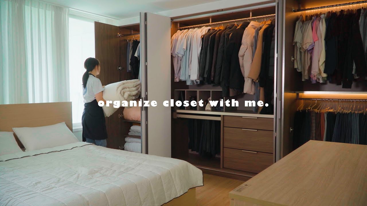 [Влог] Новый шкаф с эффективным хранилищем / Наведение порядка в одежде / Украшаем спальню