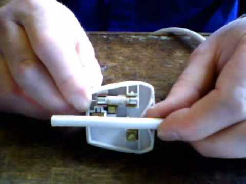 wiring a 3 pin plug part 1 - YouTube