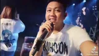 Denny caknan Tepian nyaman (live)