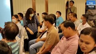 Thai tour guides upset and fed up with illegal foreign tour guides