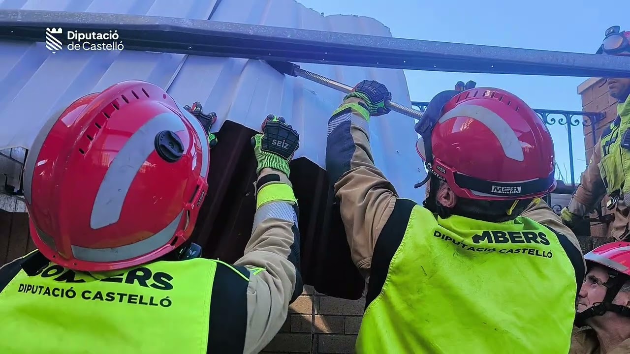 Incendi de vegetació a Peníscola, vídeo Bombers de Castelló, 14-2-26