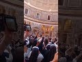 ATTUALITÀ - PENTECOSTE - PIOGGIA DI PETALI DI ROSA AL PANTHEON/2