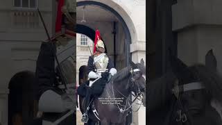 How to get a photo outside of Downing Street 🤩