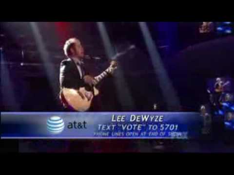 Lee Dewyze performs "You're Still The One" by Shania Twain on tonight's American Idol TOP 6 2010 // Season 9 Lee Dewyze went right after the gold standard: Still the One. Shania had him pare back on the guitar and focus on the singing. The opening verse was fantastic. Lee changed up the notes so much it was like a new song at one point John Mayer, at another point, Nickelback. Lee sounded a little strained during the refrain, which climbs the vocal register. Kara DioGuardi said the sound of Lees voice makes his songs sound relevant. Simon Cowell thought it was the perfect song from her catalogue. Strong opening number.