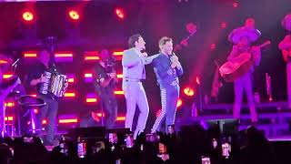 ALEJANDRO FERNANDEZ Y ALEX FERNANDEZ cantando MUJERES DIVINAS 👌🎶