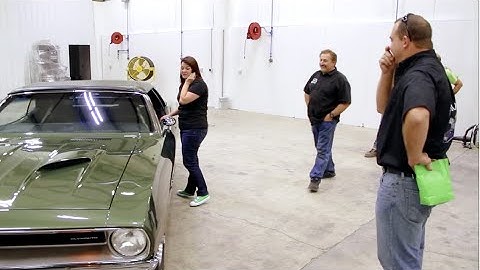 A TEARFUL REUNION FROM GRAVEYARD CARZ: GRAVE A KLEENEX!