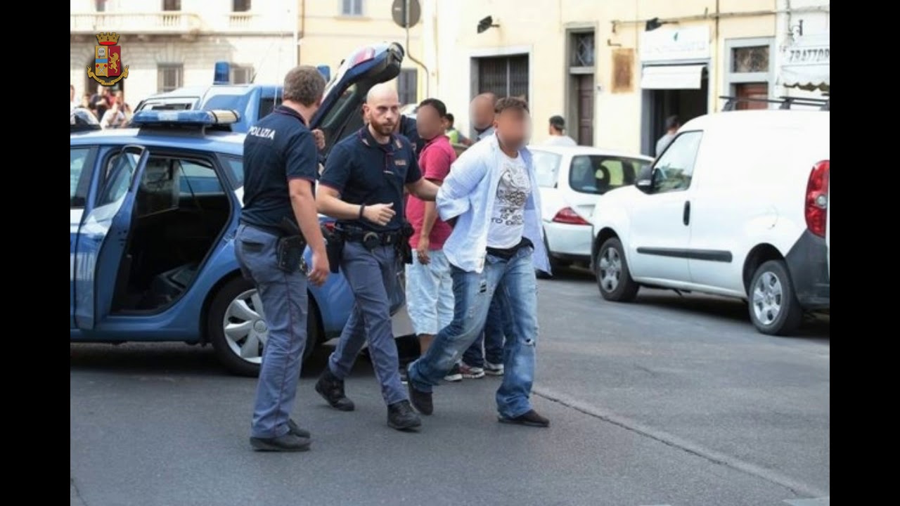 Rapina sventata a Firenze, le drammatiche comunicazioni tra gli agenti e la centrale operativa