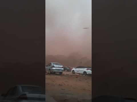 Tempestade de areia e ventos fortes causam estragos na região