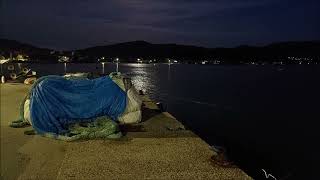 Ψάρεμα στο λιμάνι του Σταυρού.