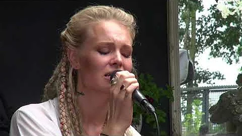 Lost - Anouk (Live Cover by Angie White)
