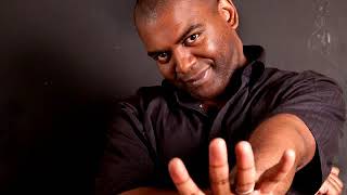 Claude Young @ at Fuse (2003)