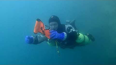 SMB DEPLOYMENT NO FINS/NO MASK/ FEET TOGETHER sidemount silesia