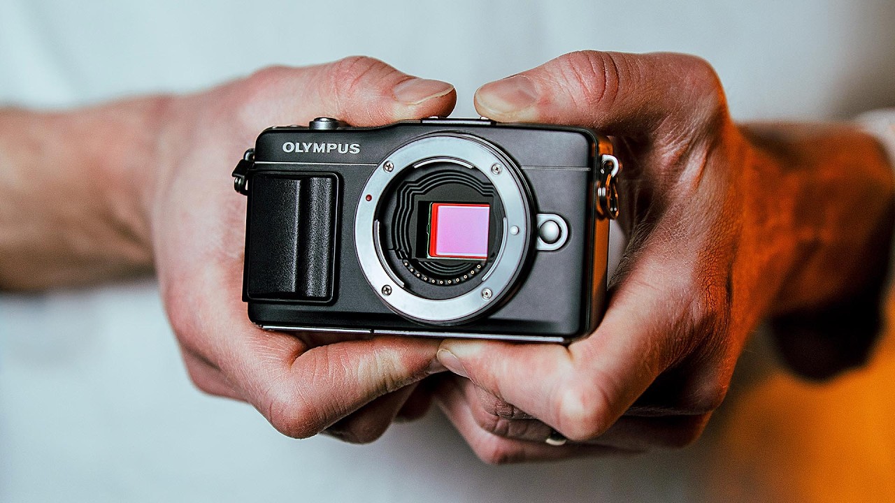 The Unsung Pocket Mirrorless: Why the Olympus E‑PM2 Might Be the