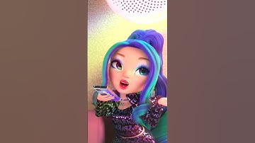 Laurel & Holly De’Vious Perform "Click Click"  📸 📸  | Rainbow High #shorts