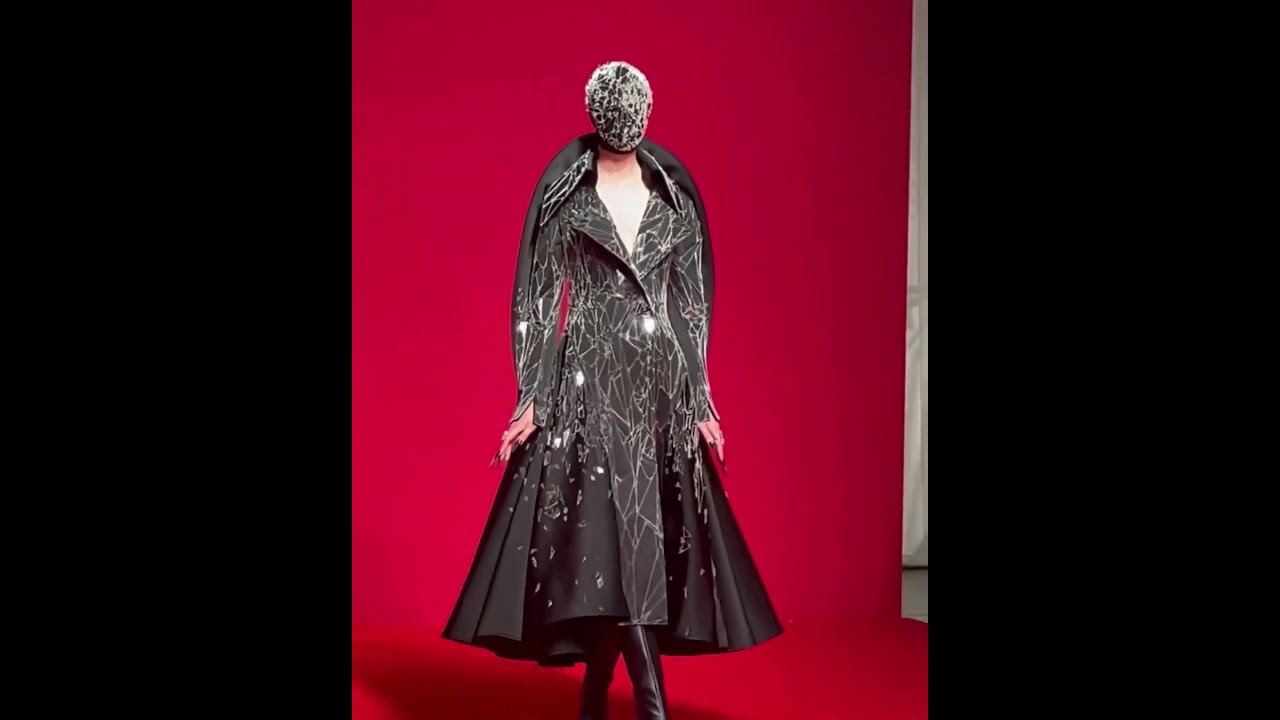 Robert Wun | Fashion Designer | Fashion Business Voices | Fashion Style Haute Couture 