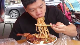天津捞面「喜面」，13元一碗，在天津和小舅一起怼一碗，卤子免费续，舒坦~【海吃王】