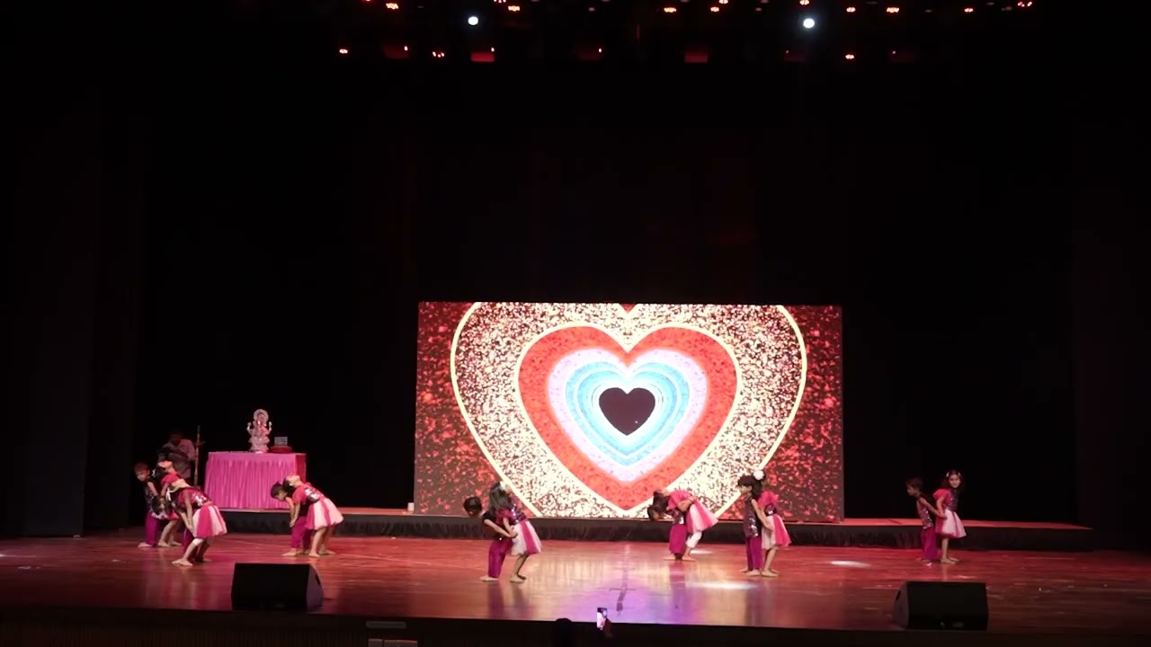 03 | Couple Dance | English-JR.KG | Annual Function | Universal Kids School |