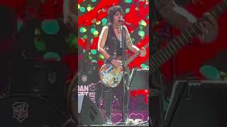 Joan Jett & The Blackhearts - Everyday People