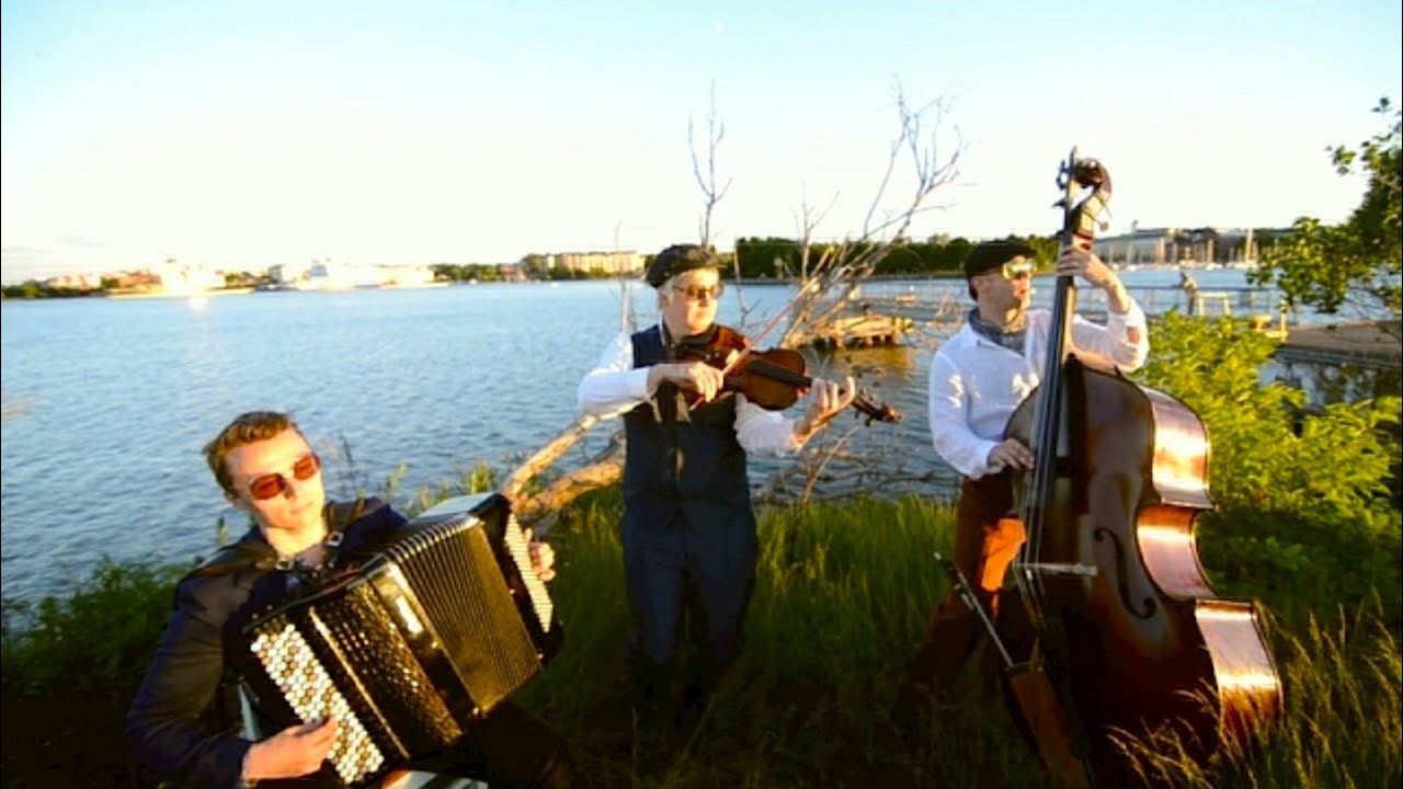 Finnish klezmer Sampo Lassila Narinkka - official video "I Nordic Walked to You"  album Suomiklezmer