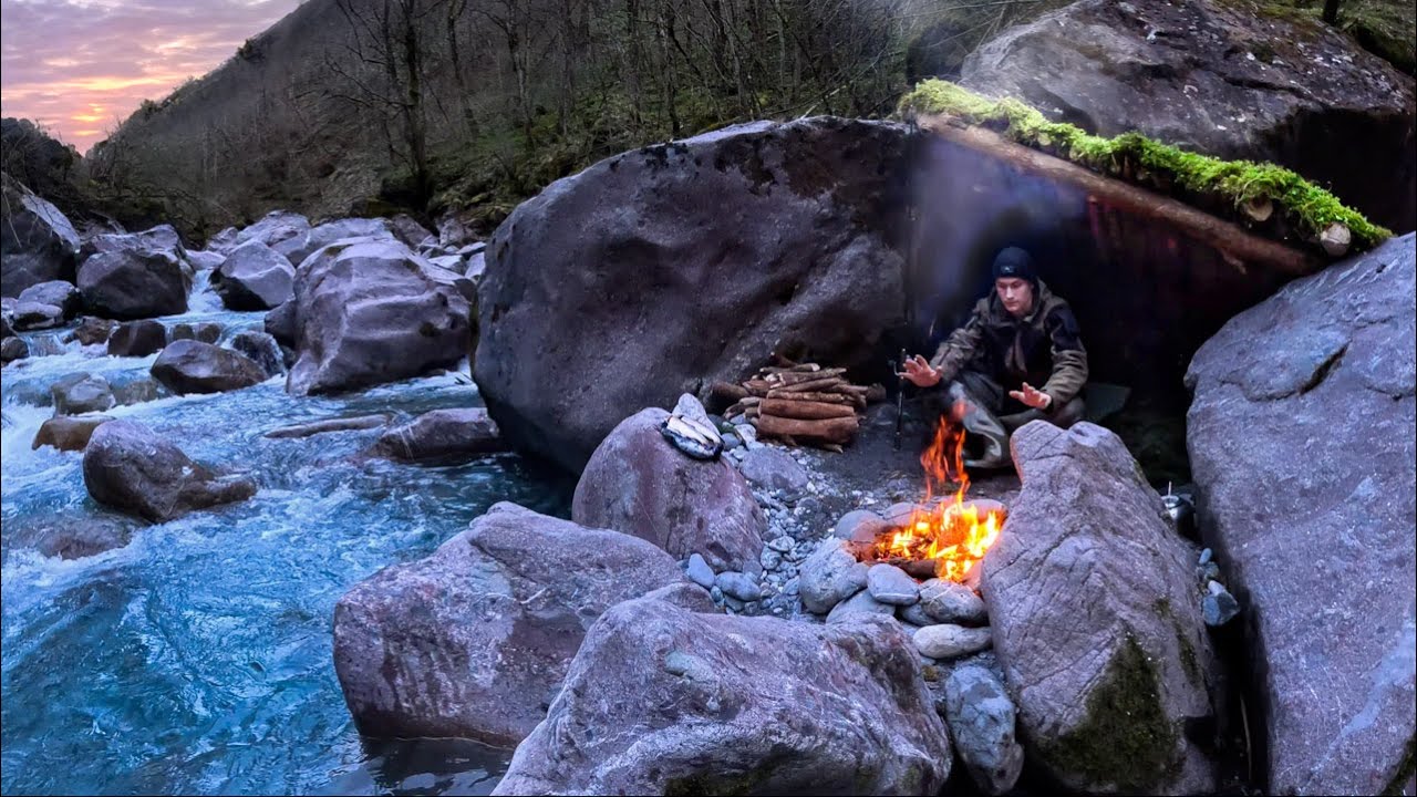 -35° Solo ÜBERLEBEN IN DER KÄLTE | Die Nacht war gruselig – ich fror!