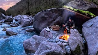 2 Days Solo Bushcraft Catch Cook At My Survival Shelter Hot Stone Cooking